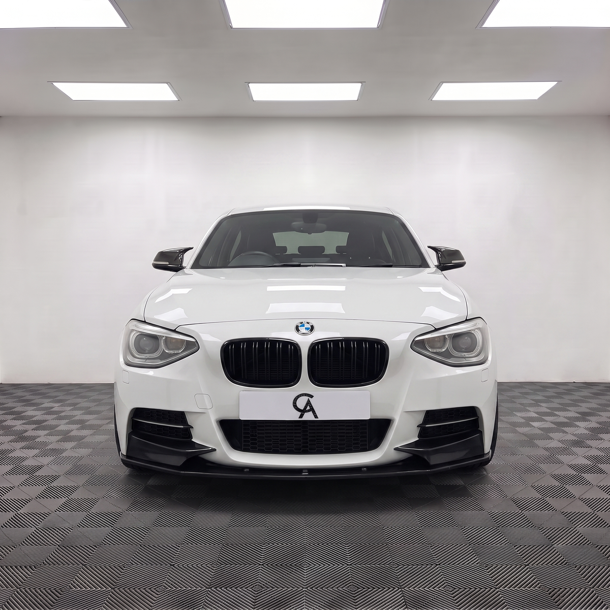 1 Series - F20/F21 Pre-Facelift: Gloss Black Single Slat Grill 11-14