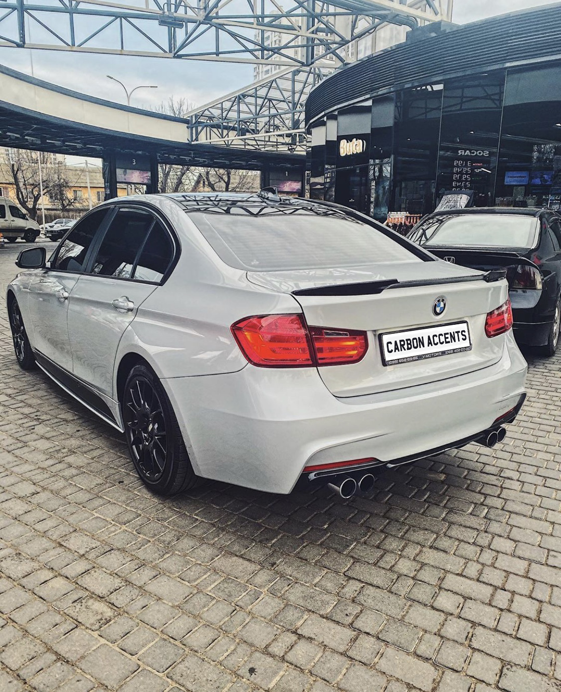 3 Series & M3 - F30/F80: Gloss Black M3 V-Style Spoiler - Carbon Accents