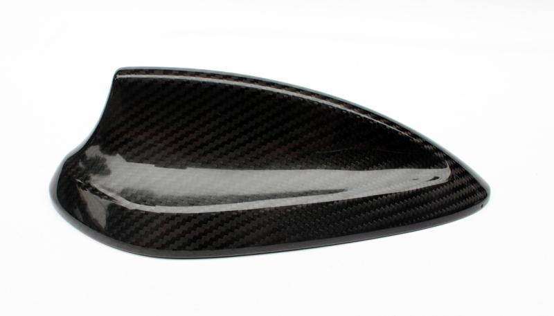 1 Series - F20/F21: Carbon Fibre Antenna Trim