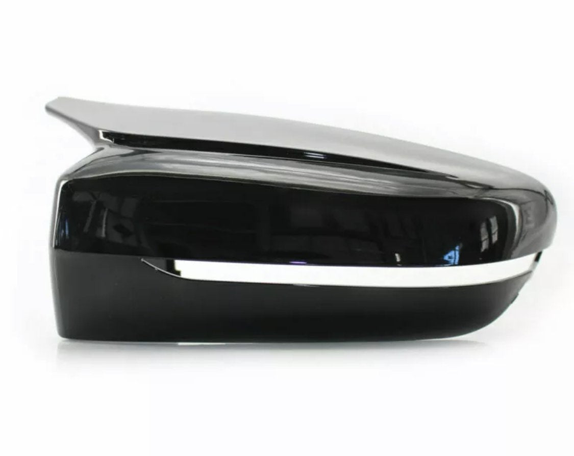 3 Series - G20: Gloss Black M Style Wing Mirror Cover 2019+ RHD - Carbon Accents