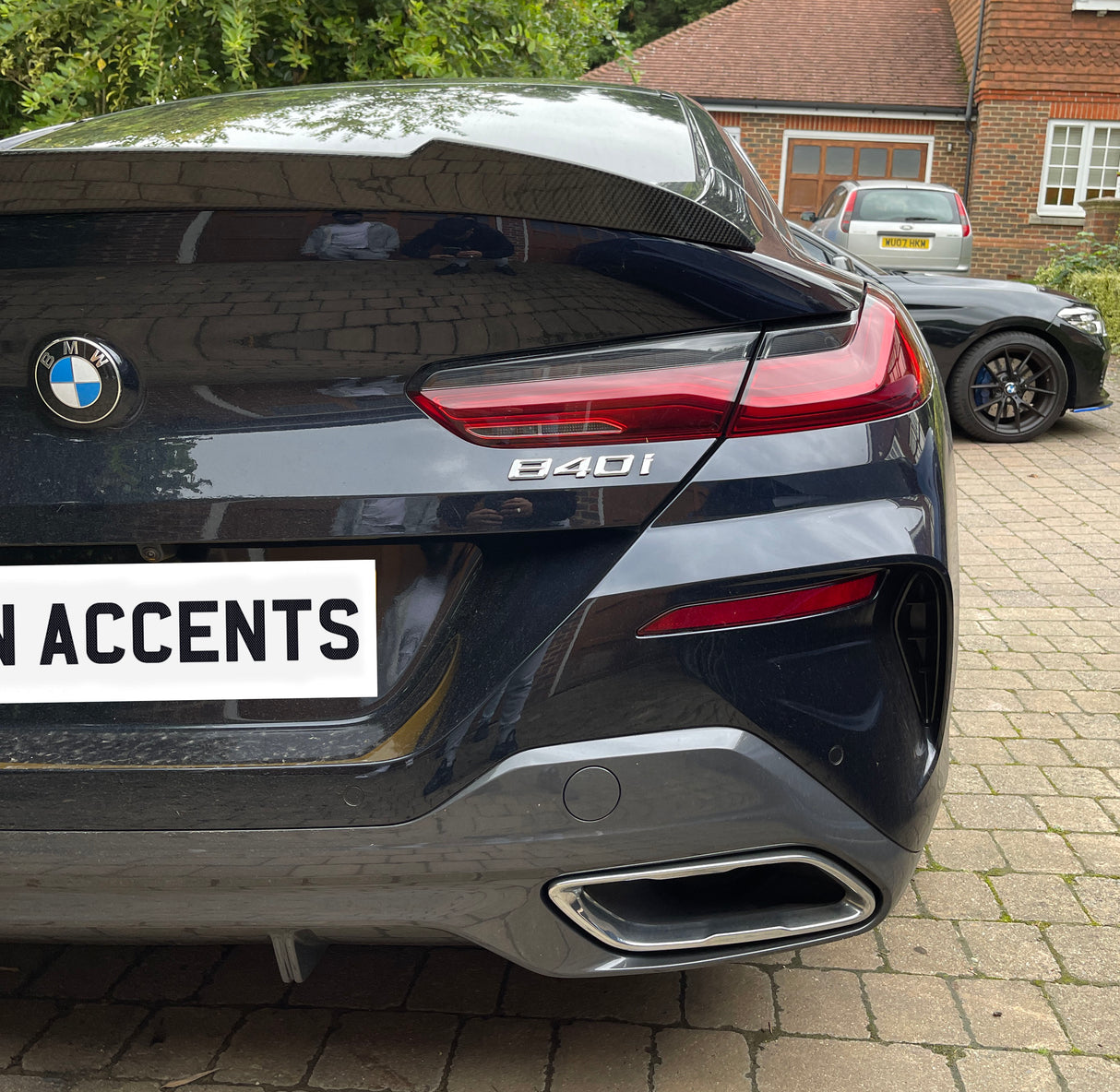 8 Series - G18: Pre-Preg Dry Carbon Fibre V Style Spoiler 18+