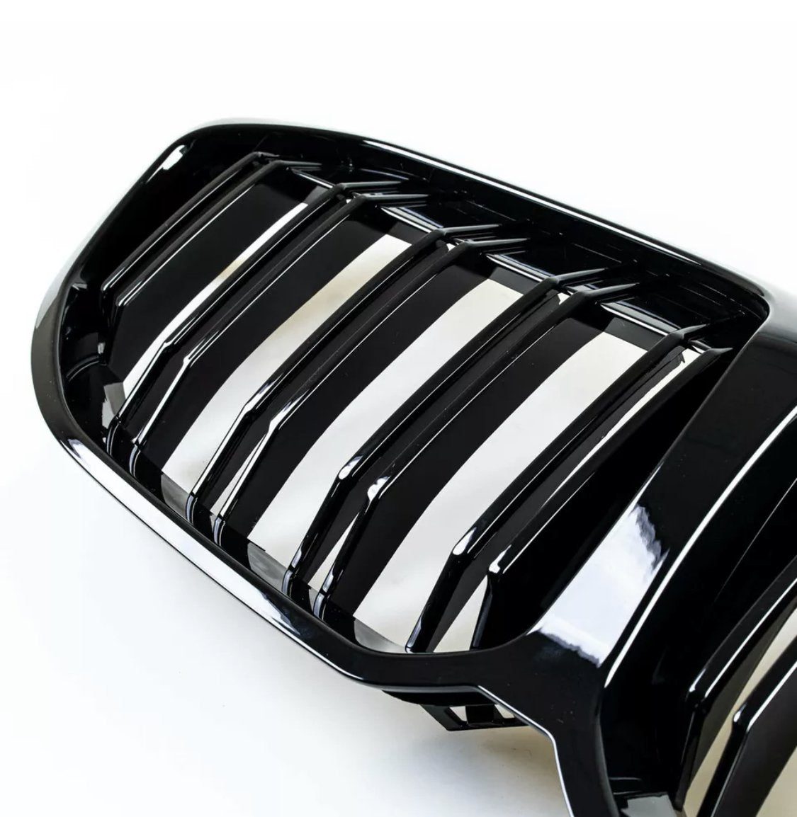 1 Series - F40: Gloss Black Grill Double Slat 20+