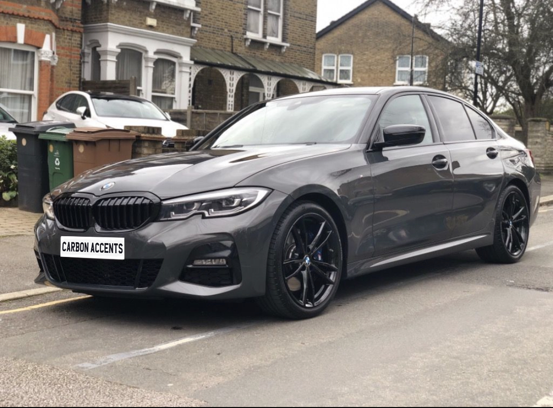 3 Series - G20: Gloss Black 1 Slate Grills - Carbon Accents