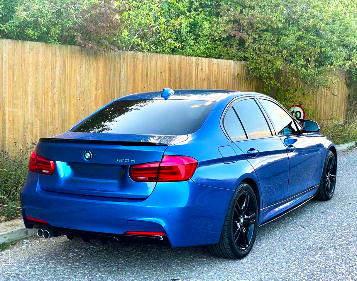3 Series - F30/F31: Gloss Black Performance Style Side Skirts 12-18
